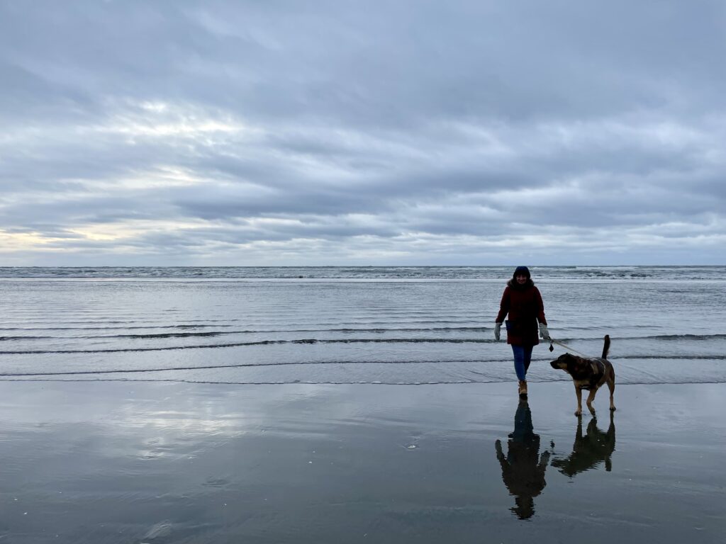 woman and dog on bardh